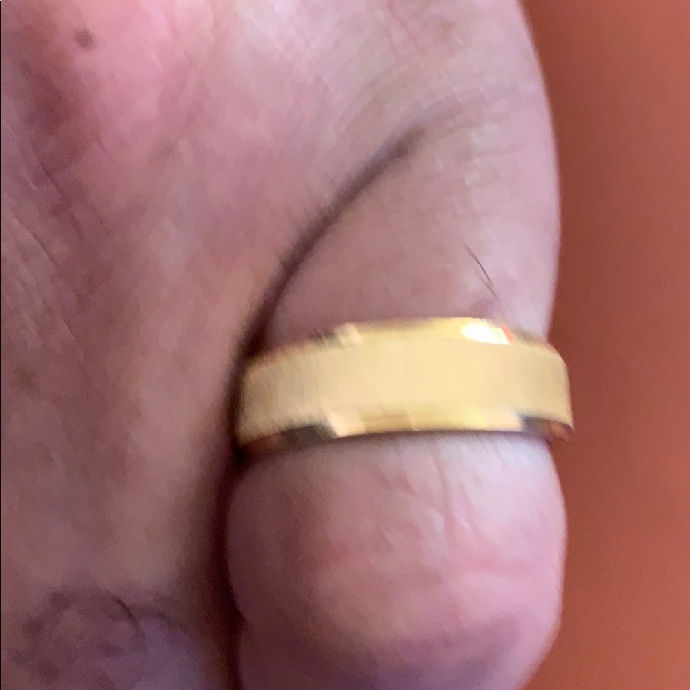 Ring - Picture 2 of 3